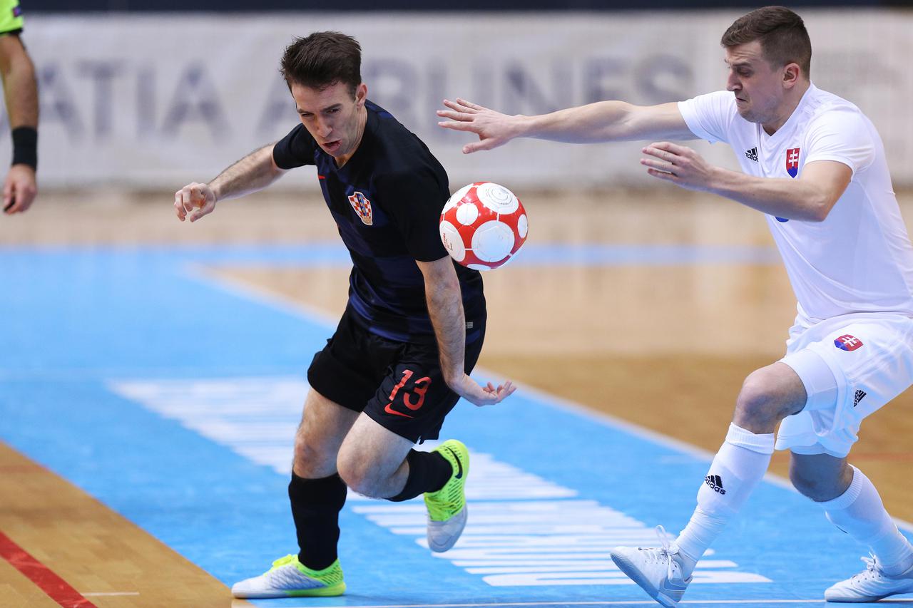 Osijek: Elitno kolo kvalifikacija za Svjetsko prvenstvo u futsalu: Hrvatska - Slovačka