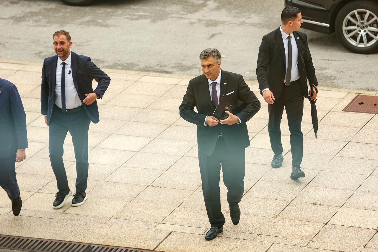 Zagreb: Dolazak ministara na sjednicu Vlade RH