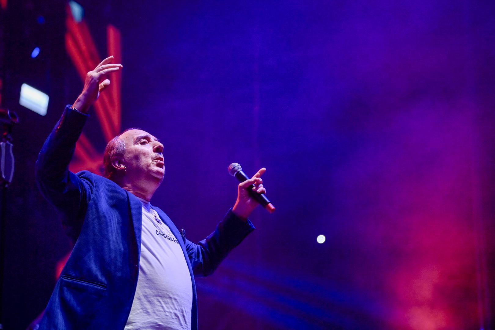 09.12.2023., Frankfurt - Hrvatska Noc , spektakularan koncert u Frankfurtu , 10 izvođača,10 sati glazbenog programa za 13 000 posjetitelja.  Najvece je okupljanje Hrvata i njihovih prijatelja u iseljenistvu . Dogadjaj na koji se ceka cijelu godinu. Na koncertu u Frankfurtu  veceras nastupaju najvece hrvatske glazbene zvijezde:  Petar Grašo, Prljavo kazaliste, Jole, Jelena Rozga, Mate Bulic, Zlatko Pejaković, Crvena jabuka, Miroslav Škoro, Mladen Grdovic, Sinisa Vuco. Tisuce Hrvata i njihovih gostiju  koji u Frankfurt dolaze iz Novog Zelanda , SAD , Europe i cijelog svijeta .  Photo: Igor Soban/PIXSELL