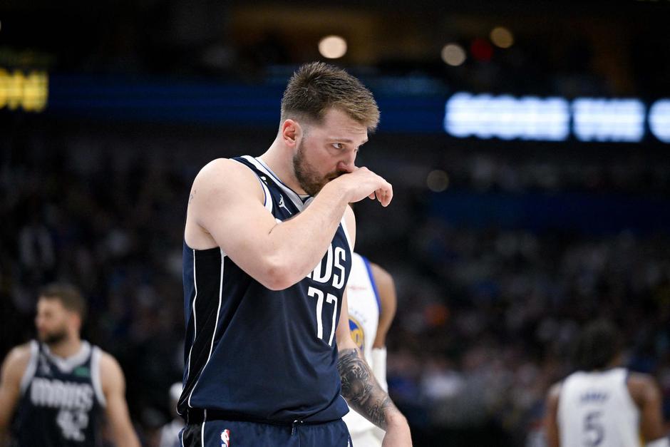 NBA: Golden State Warriors at Dallas Mavericks