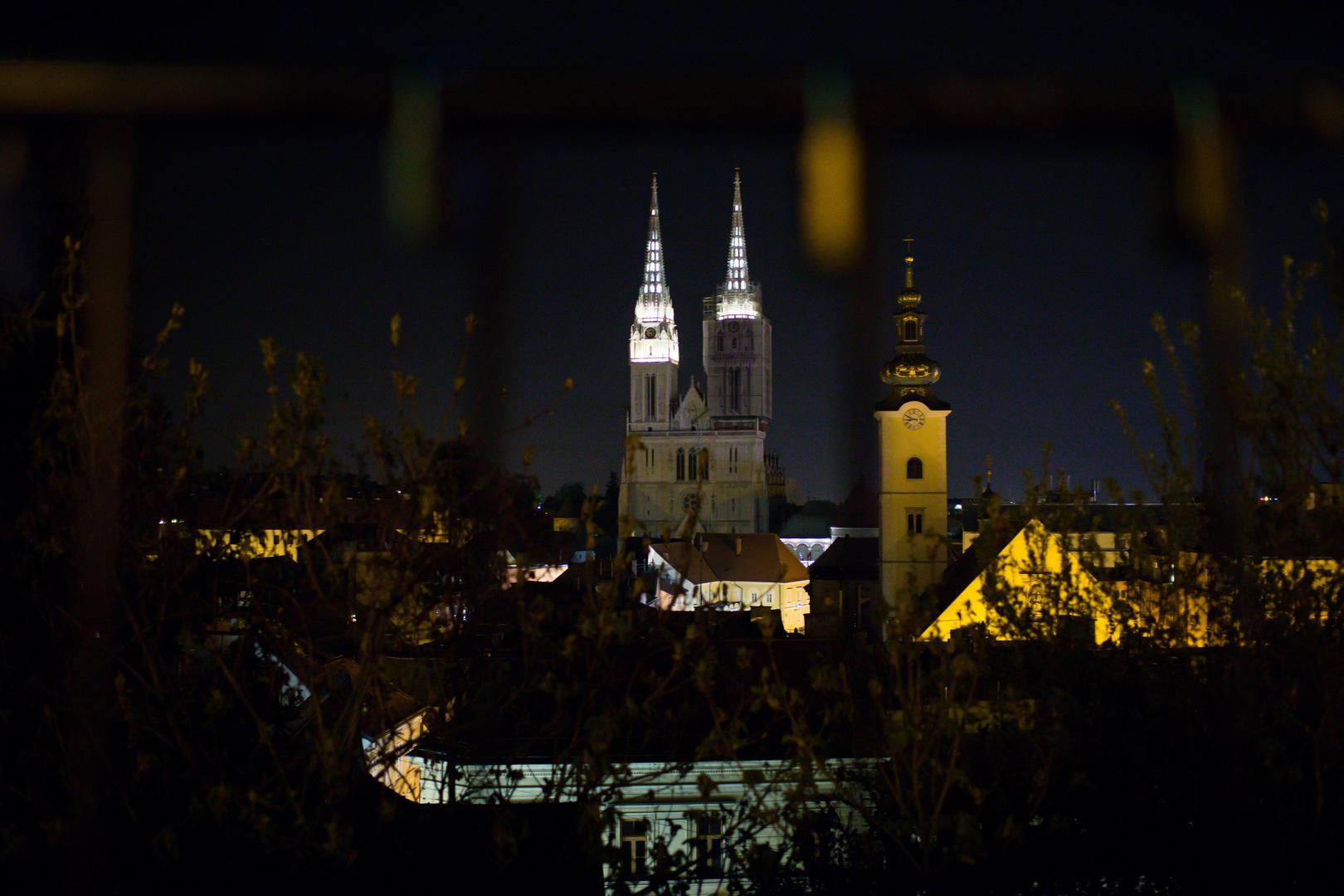 Zagreb se pridružio globalnoj akciji Earth Hour, te na sat vremena ugasio svijetlo na važnijim građevinama.