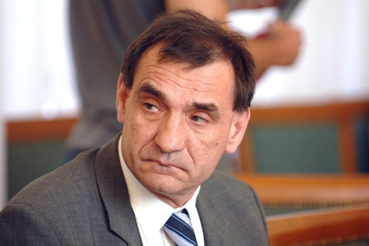 \'Zagreb, Markov trg,  15.04.2009. Sabor, istrazno povjerenstvo za nabavu kamiona, nenad stazic  Photo: Patrik Macek/Vecernji list\'