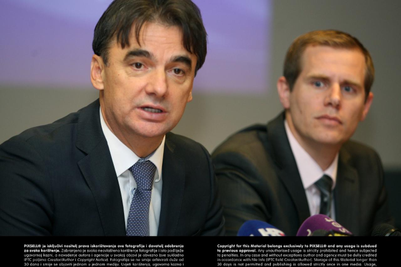 '04.10.2013., Zagreb - Ministar regionalnog razvoja Branko Grcic odrzao je konferenciju za novinare povodom predstavljanja nacrta za novi Zakon o regionalnom razvoju. Photo: Grgur Zucko/PIXSELL'