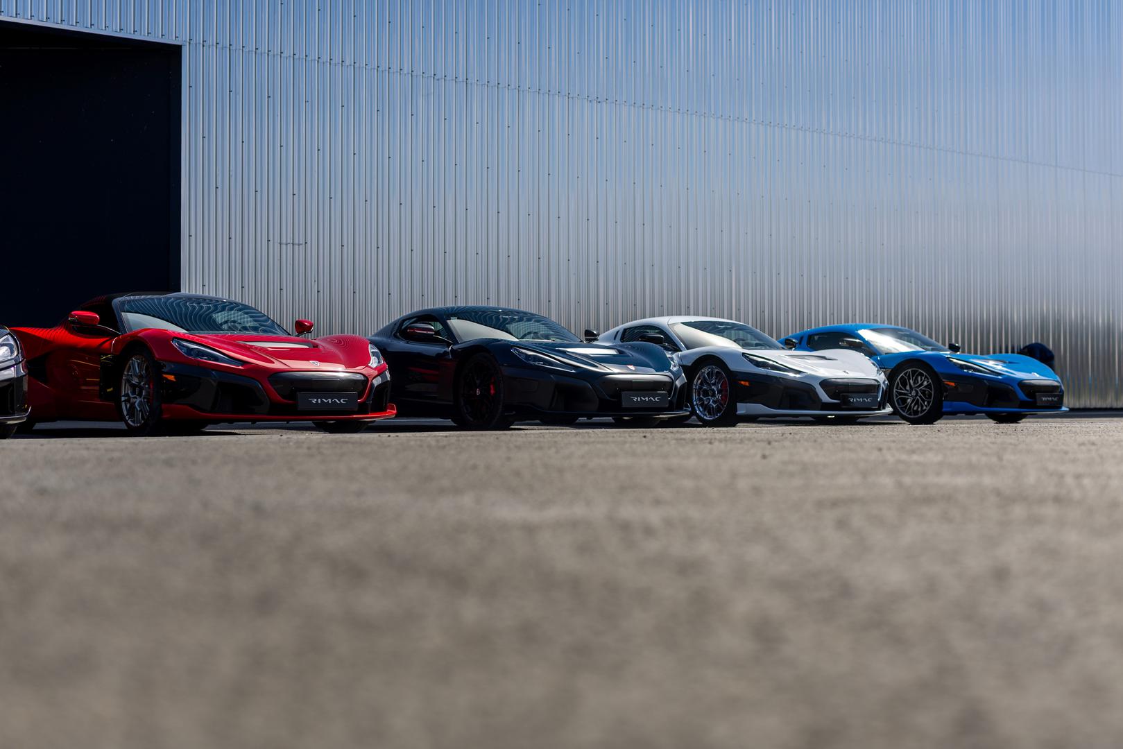 Naime, vlasnici Rimac Nevere iz cijeloga svijeta koji su odlučili sudjelovati na turi, nalaze se u Hrvatskoj gdje uživaju u ljepotama Lijepe naše. 