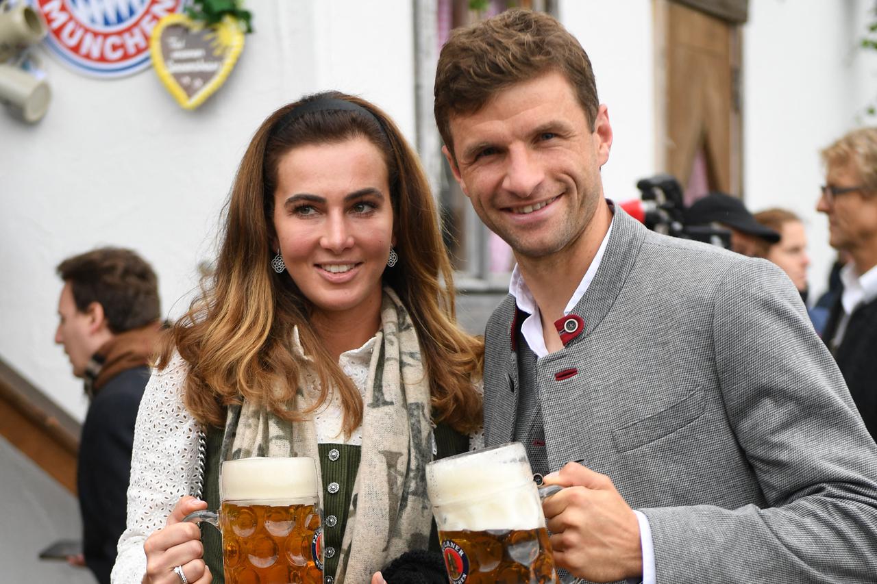 Bayern Munich players attend Oktoberfest