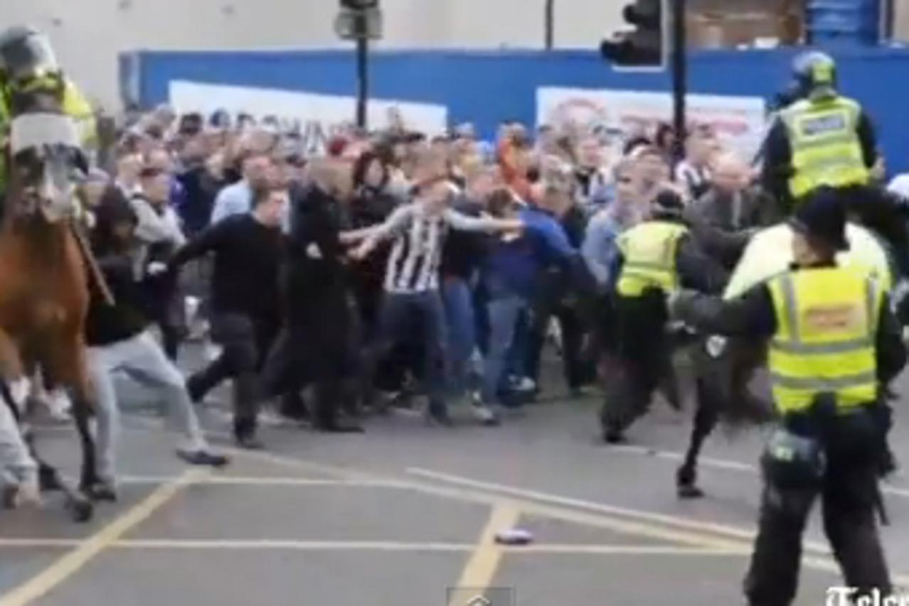 Neredi Newcastle huligani