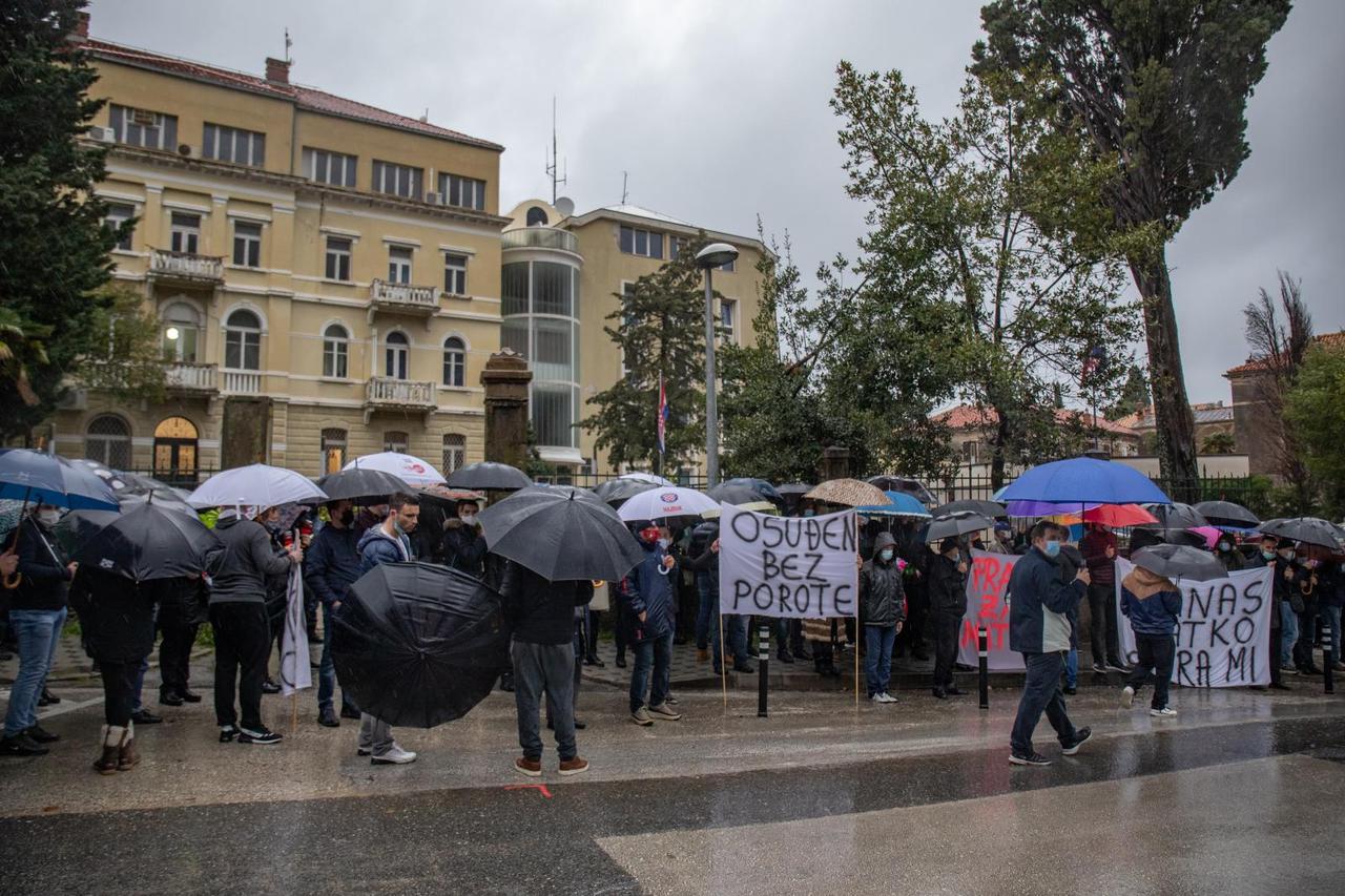 Dubrovnik: Prosvjed za policijskog načelnika optuženog za seksualno uznemiravanje kolegica