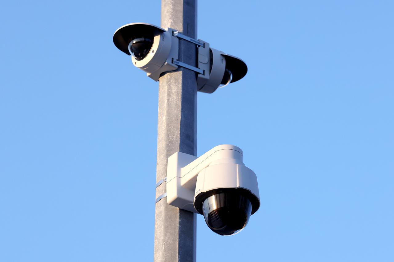 Zagreb: Postavljene nove nadzorne kamere za kontrolu parkiranja, pogledajte gdje u Dubravi morate paziti da vas ne snime