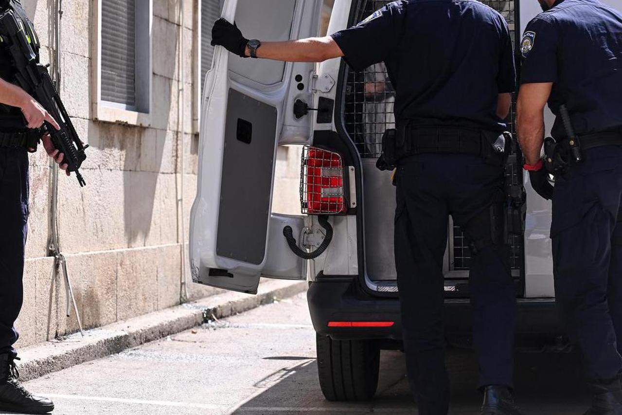 Duge cijevi na ulicama Zadra, priveden ubojica sa Zrća