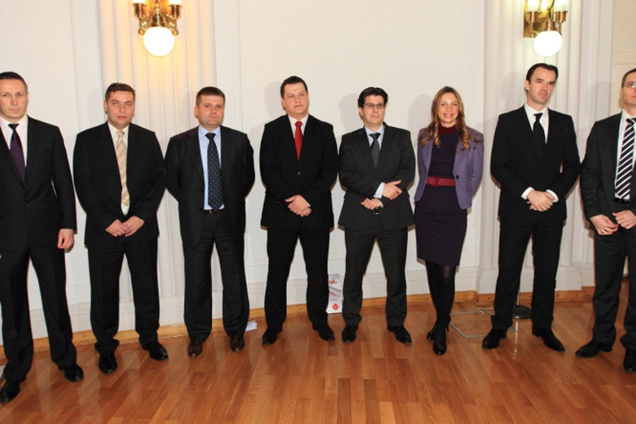 'fondovi_nnn_unu_281210'