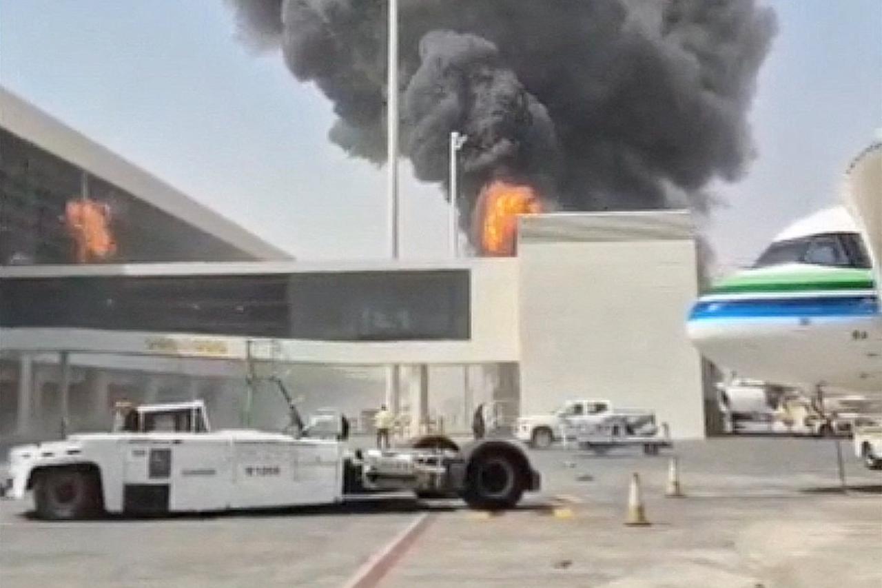 storyeditor/2026-10-15/2026-10-11T133451Z_158209492_RC211OAHP5D3_RTRMADP_3_IRAN-CRISIS-SAUDI-AIRPORT.JPG