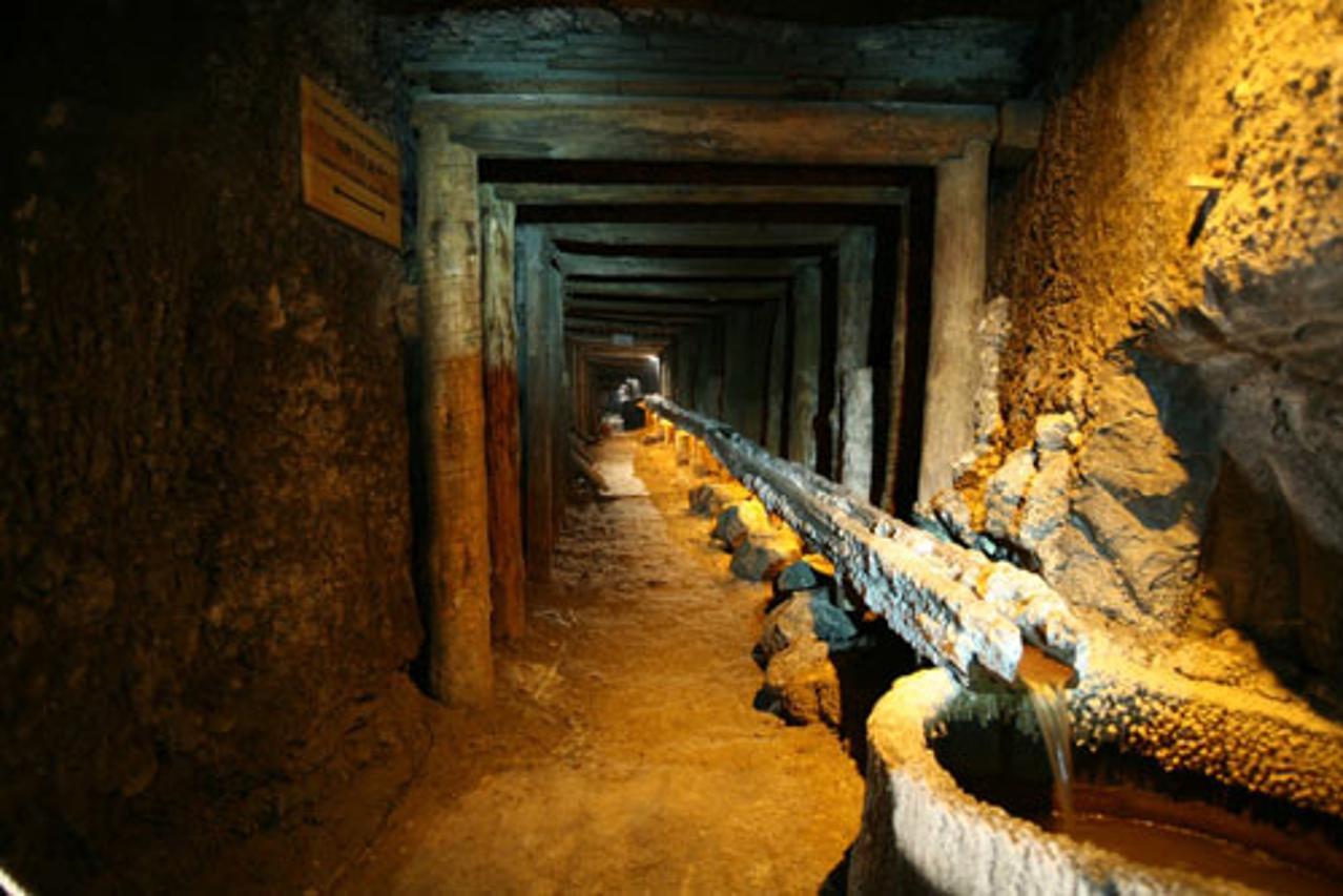 The Kunegunda Traverse , Wieliczka