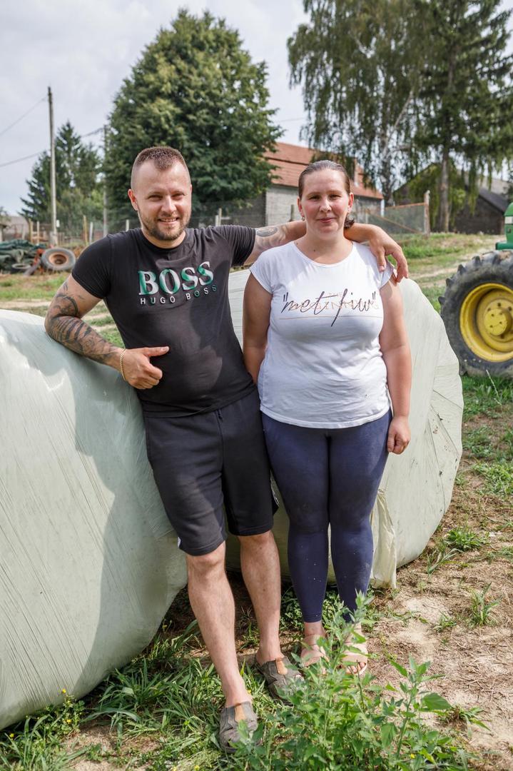 24.07.2020., Zrinski Topolovac - OPG Tijana Blazekovic iz Zrinskog Topolovca u vlasnistvu devetoroclane obitelji koja se bavi proizvodnjom mlijeka za izbor za najbolji OPG - Zlata vrijedan. 

Photo: Tomislav Miletic/PIXSELL