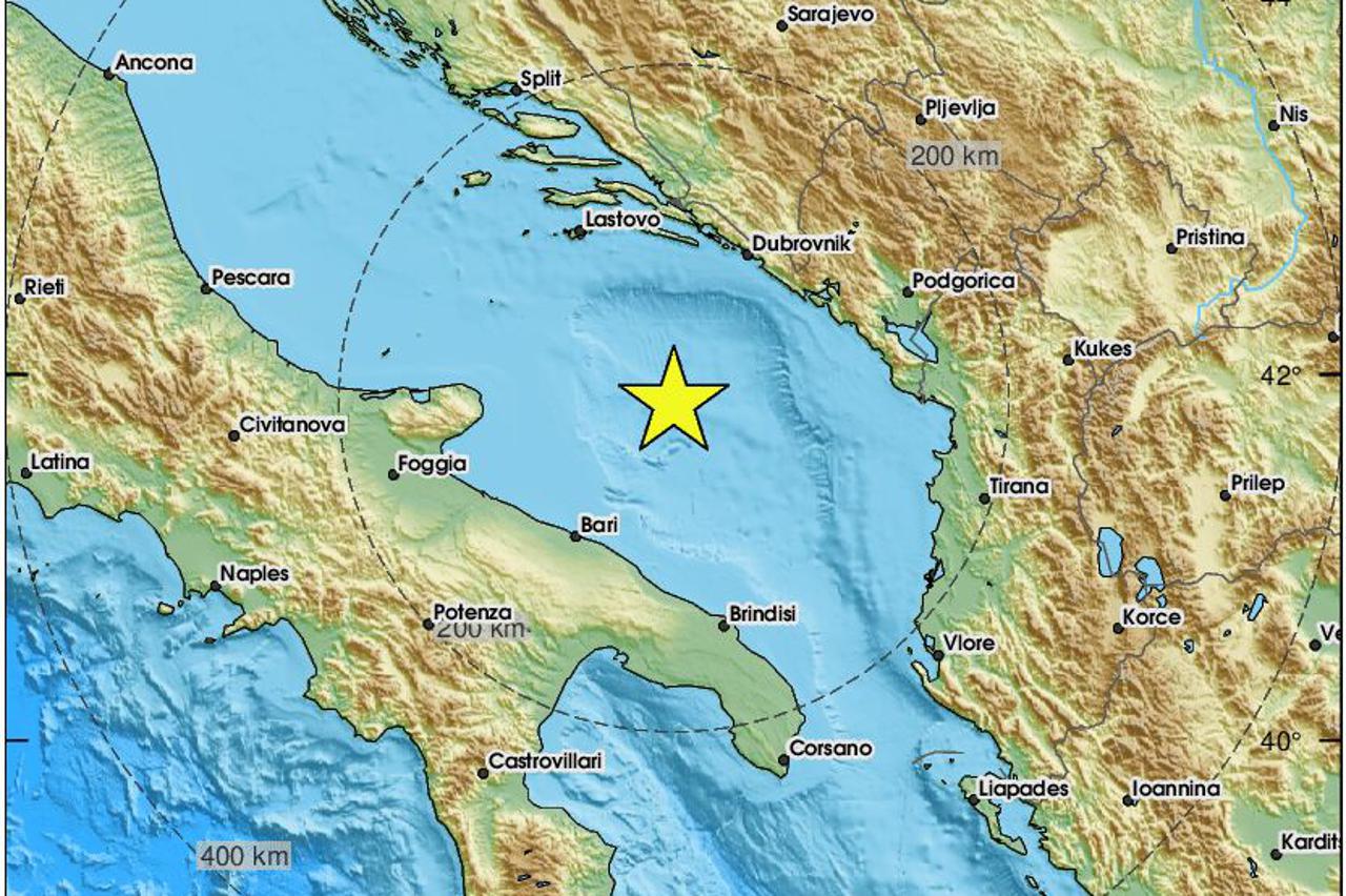 Zagreb: Radovi na obnovi Gimnazije Tituša Brezovačkog nakon potresa