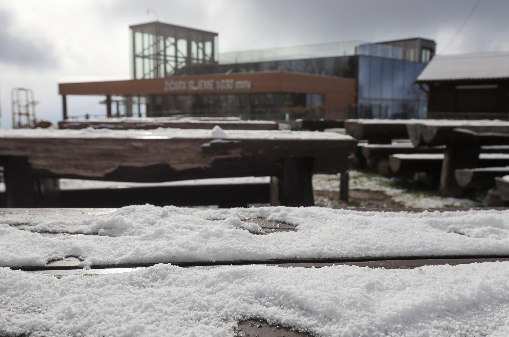 25.11.2023.,Zagreb,Sljeme - Prvi ovosezenski snijeg na Sljemenu.Photo: Jurica Galoic/PIXSELL Photo: Jurica Galoic/PIXSELL
