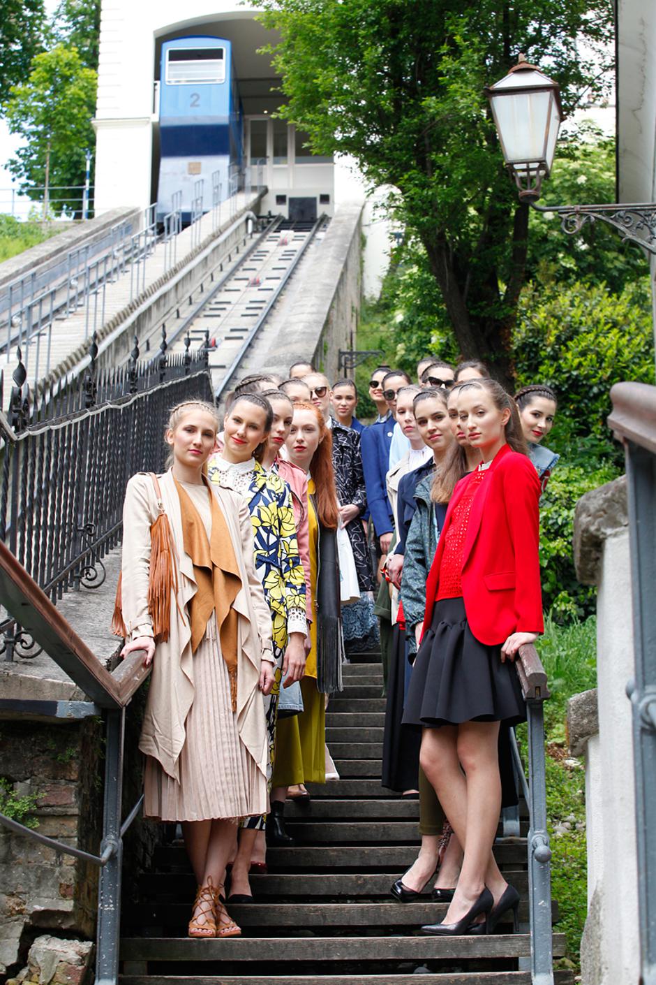 Stilske igre, revija iznenađenja