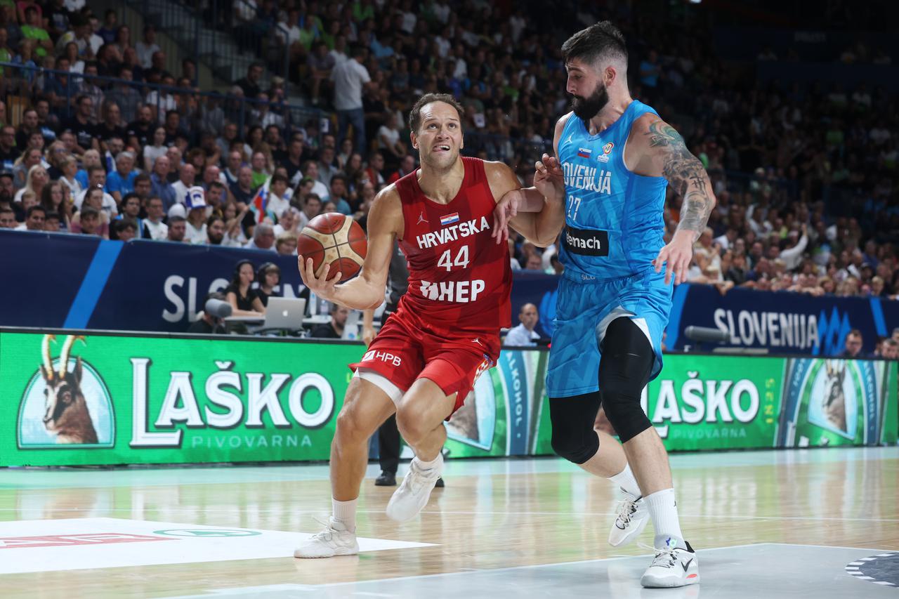 Košarkaši Slovenije svladali su Hrvatsku 94:88 u pripremnoj utakmici za Eurobasket