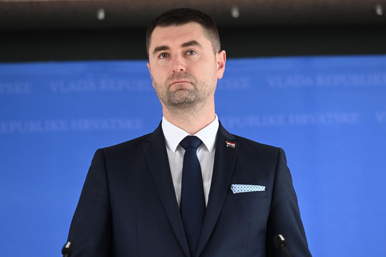 Zagreb: Izjavu za medije nakon sjednice Vlade dao je Davor Filipović
