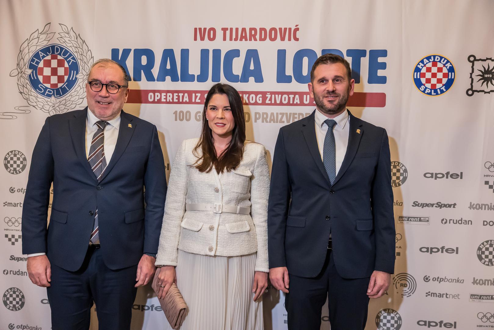 Splitski HNK sinoć je bio dupkom pun, a u publici su se stiskali i brojni nogometaši