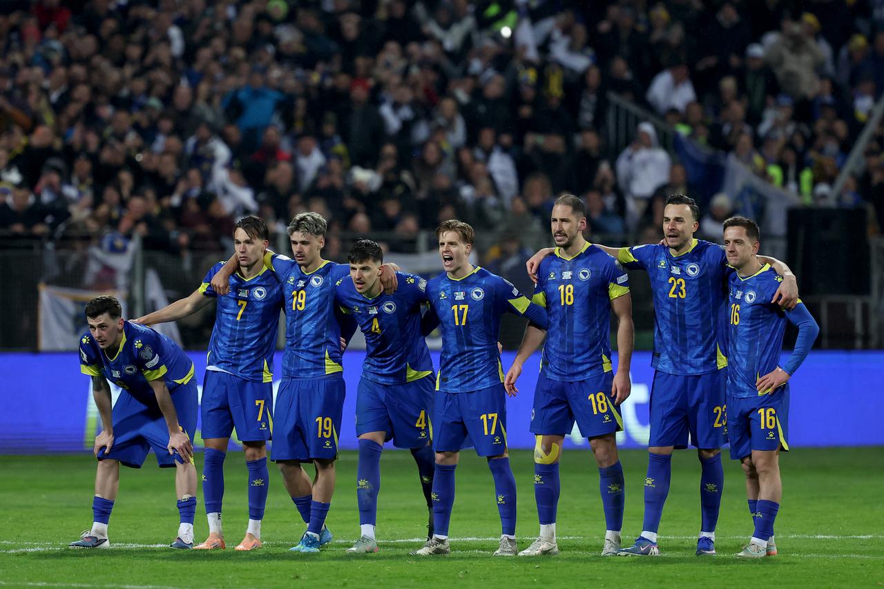 Zenica: Slavlje igrača Bosne i Hercegovine nakon što su svladali Italiju jedanaestercima