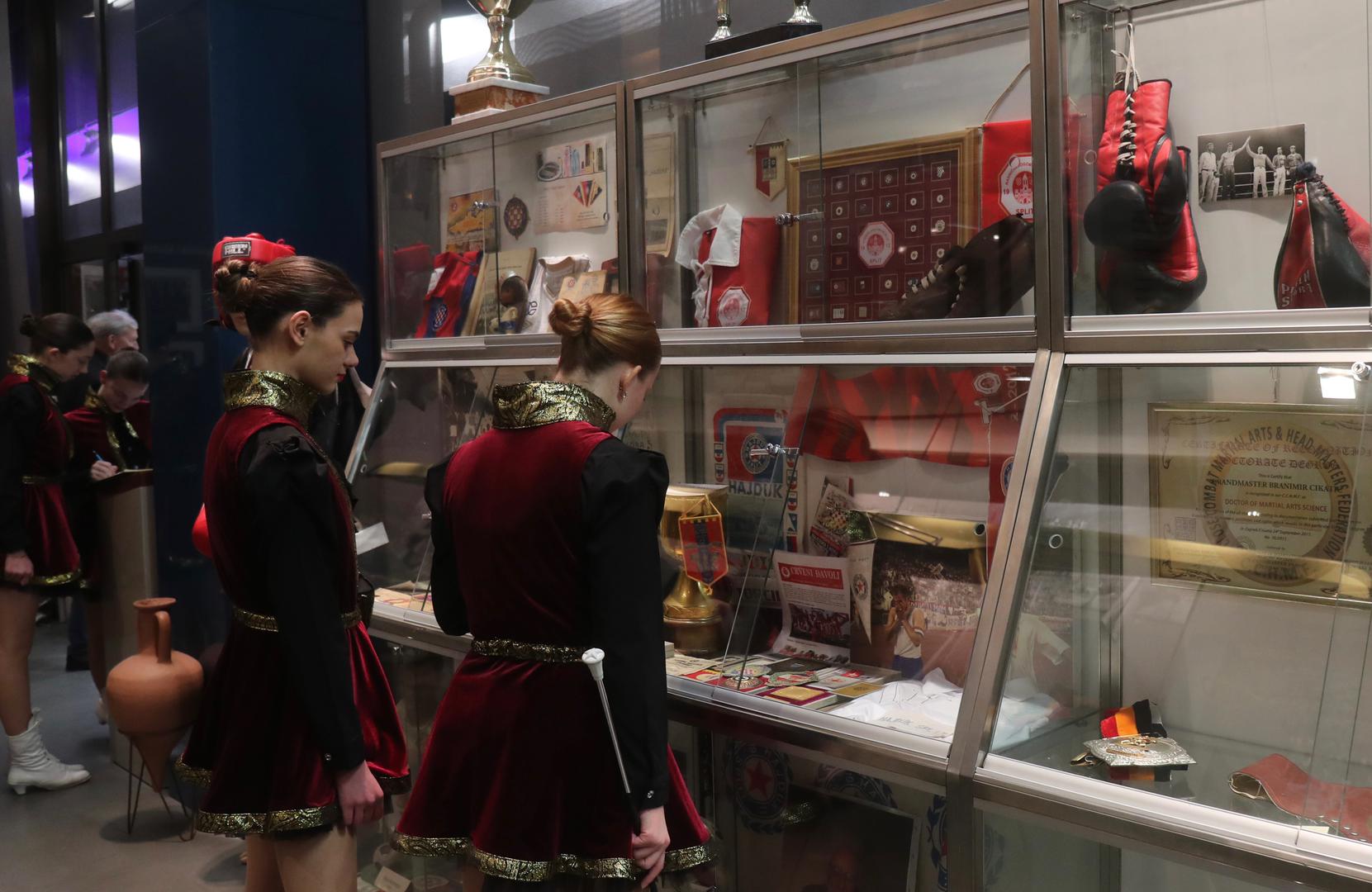 U Noći muzeja nema Deepspace projekcija, no posjetitelji će moći pogledati stalni postav i izložbe "Muzej u fokusu" i "Kamenice davno nestalih mora".