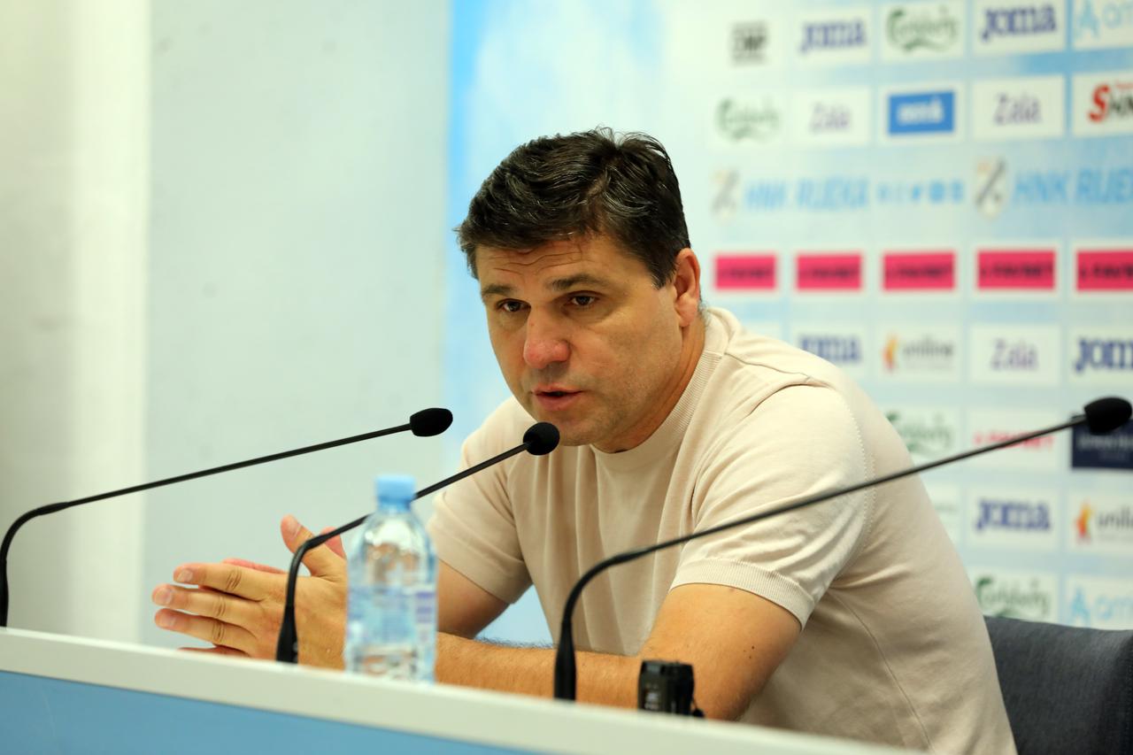 Rijeka: Radomir Đalović i Darko Raić Sudar na konferenciji za medije