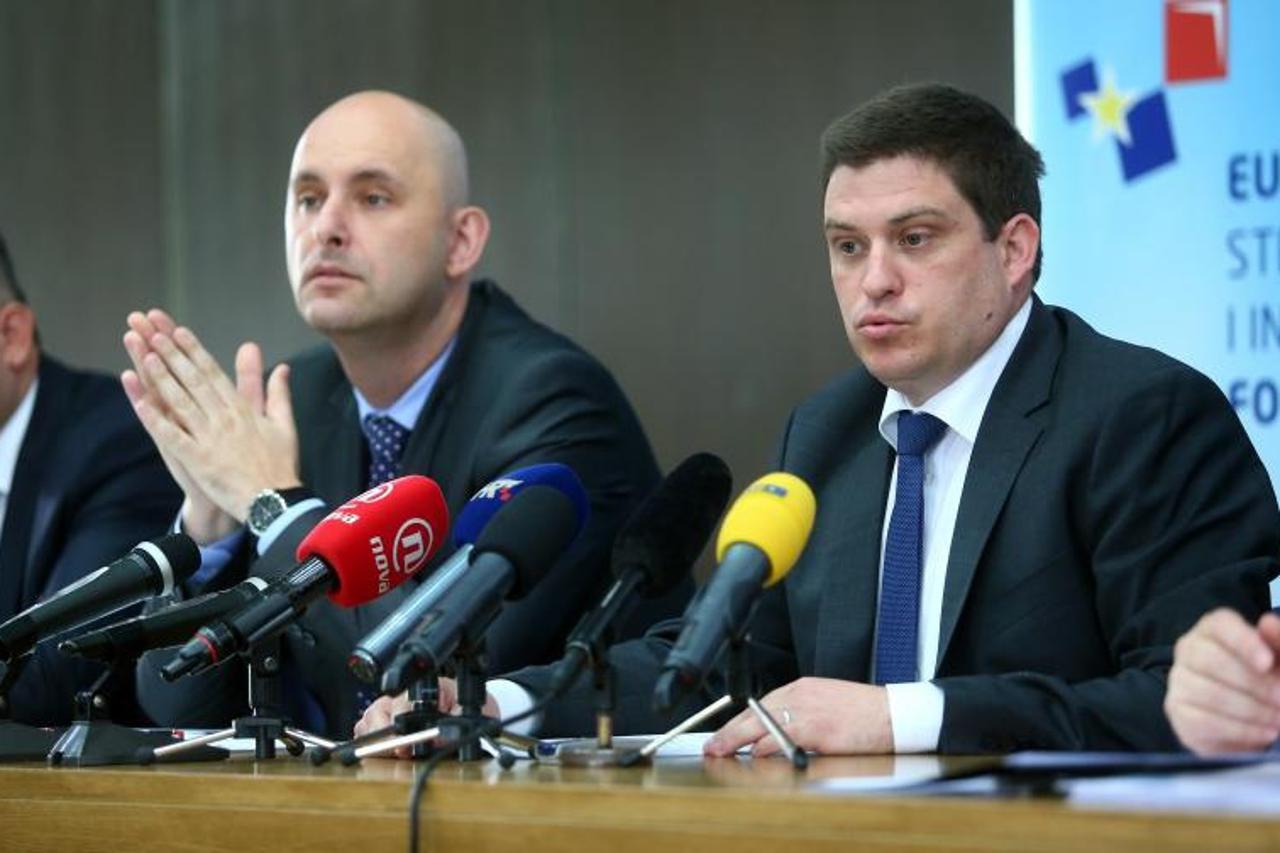 Tomislav Tolušić Oleg Butković