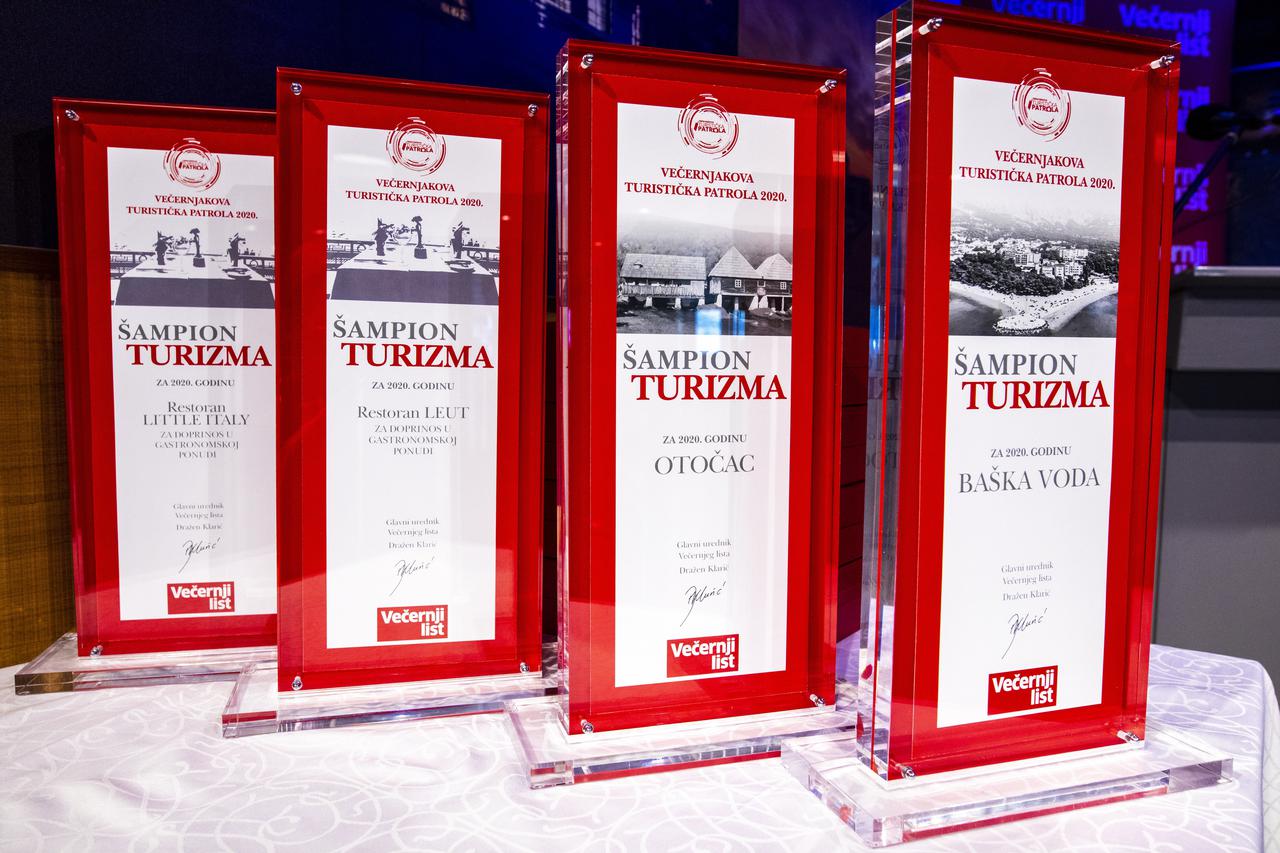 Baška Voda: Dodijeljene nagrade pobjednicima Turističke patrole Večernjeg lista