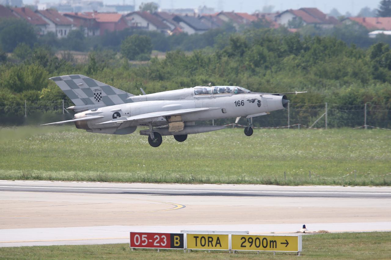 Tri borbena aviona F-16 Barak Izraelskog ratnog zrakoplovstva sletjela na Pleso