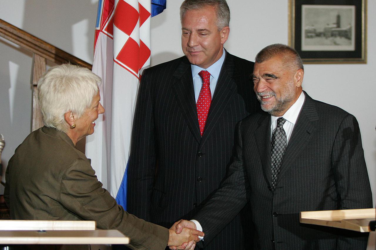 ARHIVA - Ivo Sanader i Stjepan Mesić sastali se s haškom tužiteljicom Carlom del Ponte u Zagrebu