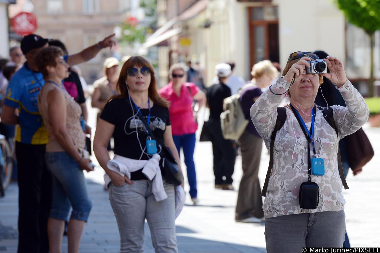 Varaždin: Ruski turisti uživaju u razgledavanju grada