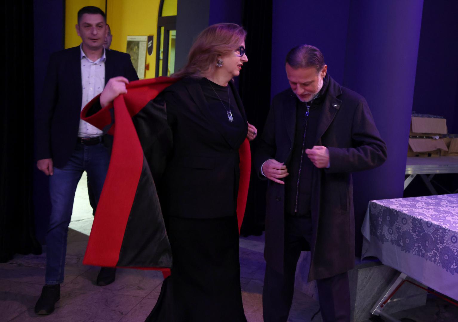 Kao veliki zaljubljenici u kazalište, ovu premijeru nisu propustili ni predsjednik Sabora Gordan Jandroković i njegova supruga Sonja.