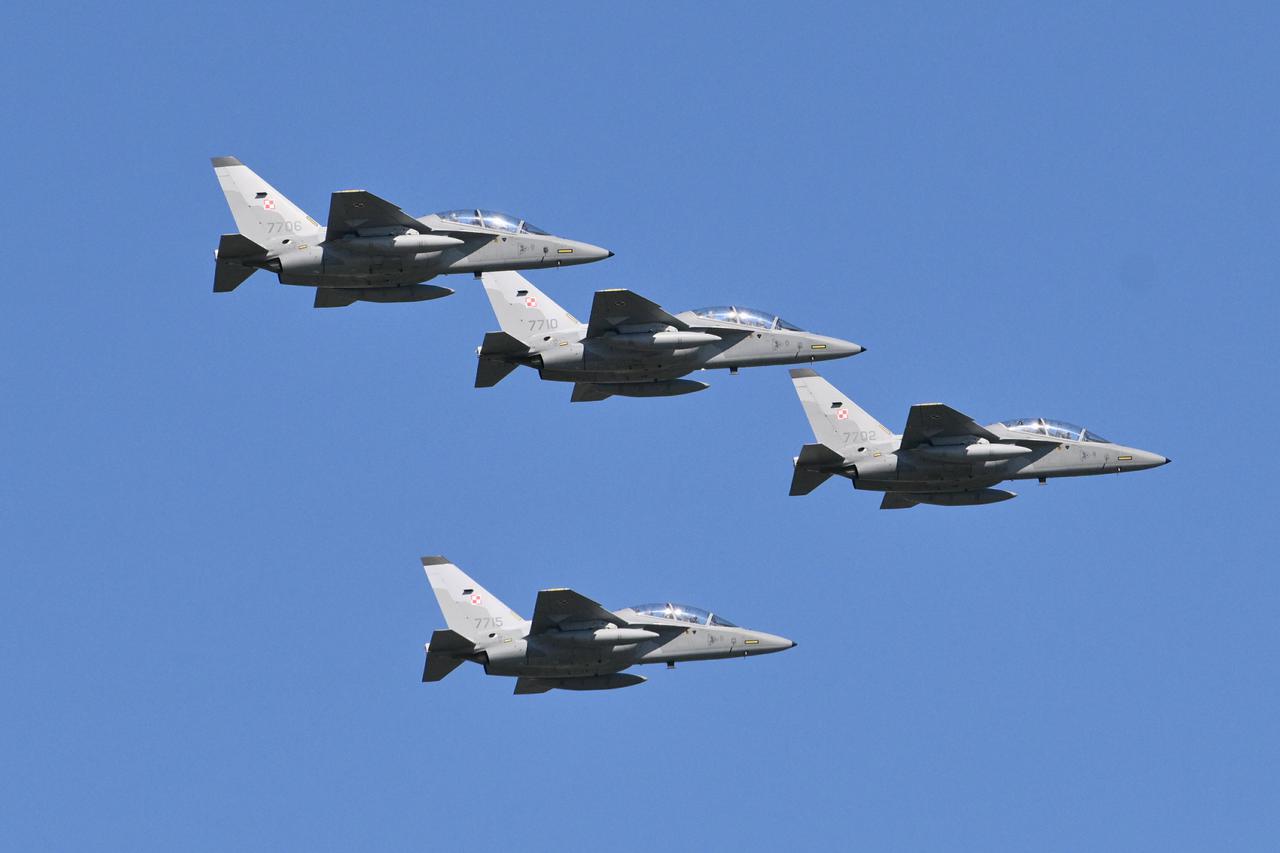 POL, Parade zum Tag der Streitkräfte in Warschau