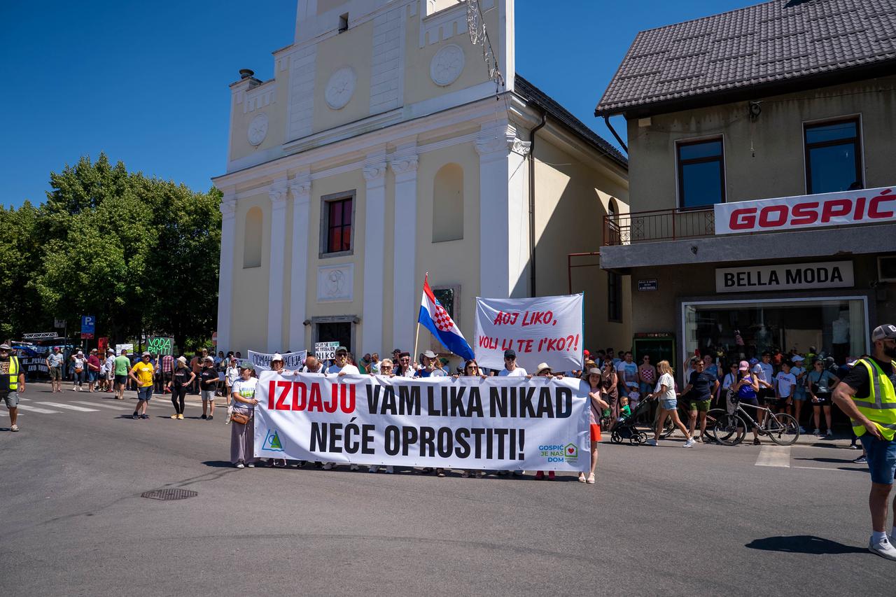 Gospić: Prosvjedni hod "Hodaj za Liku" zbog ilegalnog odlagališta otpada