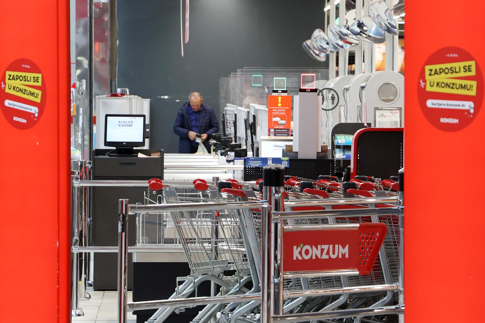 07.02.2025., Sibenik - Danas je treci opci bojkot, a od sutra krece tjedni bojkot Konzuma od subote 8. veljace do petka 14. veljace. Photo: Dusko Jaramaz/PIXSELL