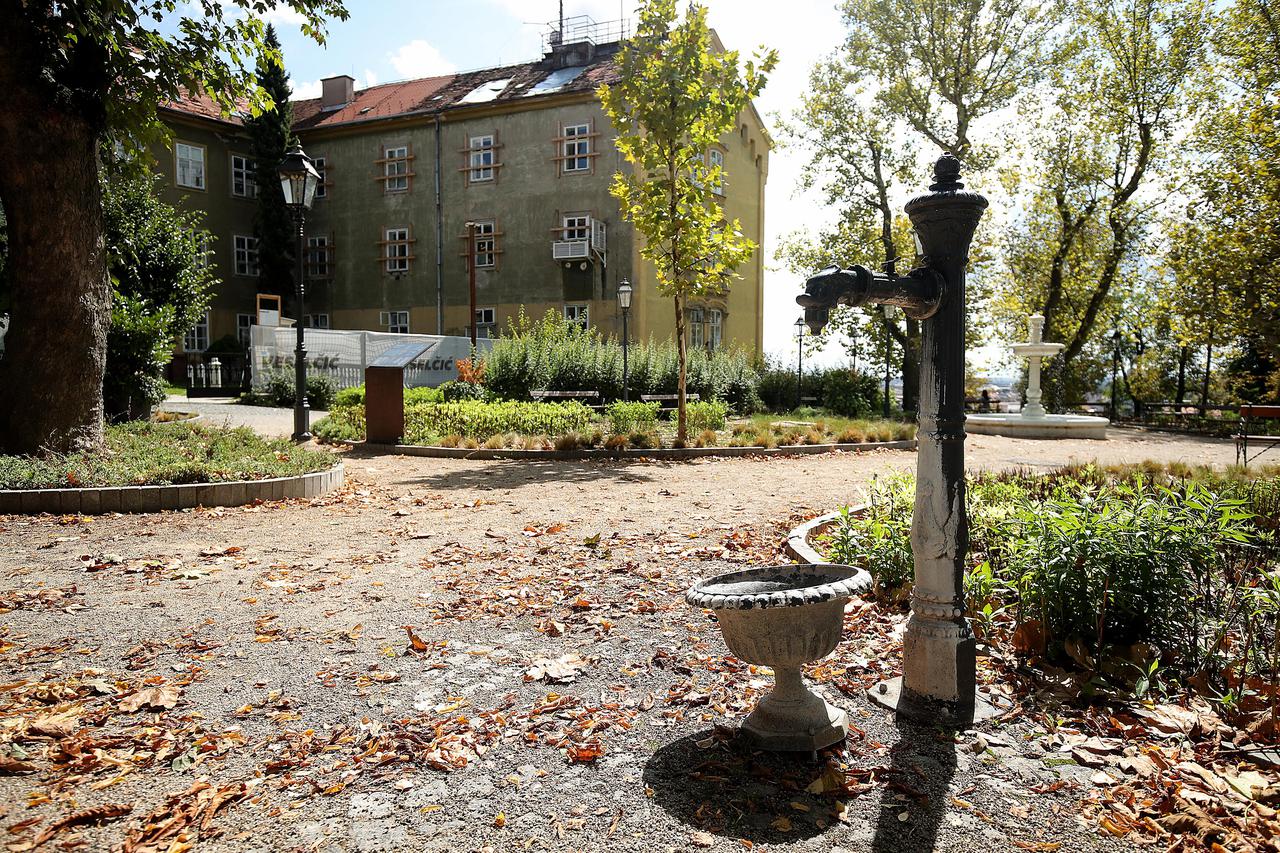 Zagreb: Park Gri?, pumpa za vodu i fontana