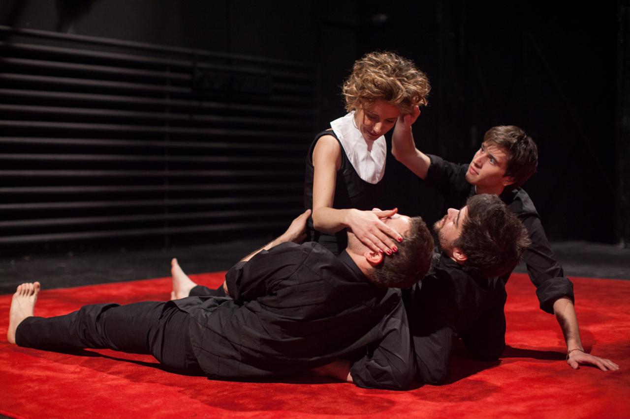 Na programu je i "Glorija" redatelja Saše Božića s Natašom Dangubić u glavnoj ulozi