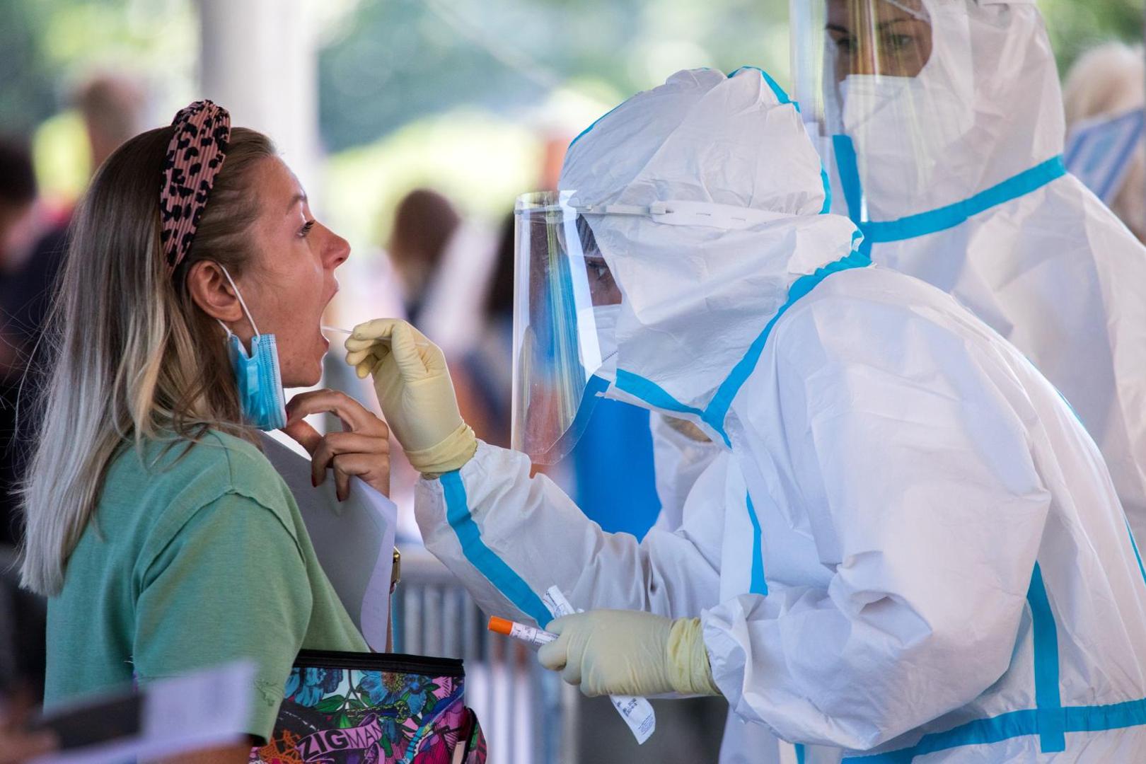 Hrvatska zadnjih dana bilježi rekordne brojke novooboljelih od koronavirusa, a sve nas više zemalja stavlja na "crvenu listu".