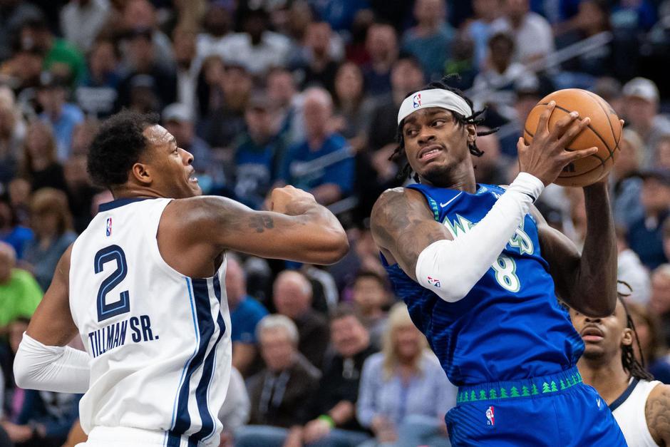 NBA: Playoffs-Memphis Grizzlies at Minnesota Timberwolves