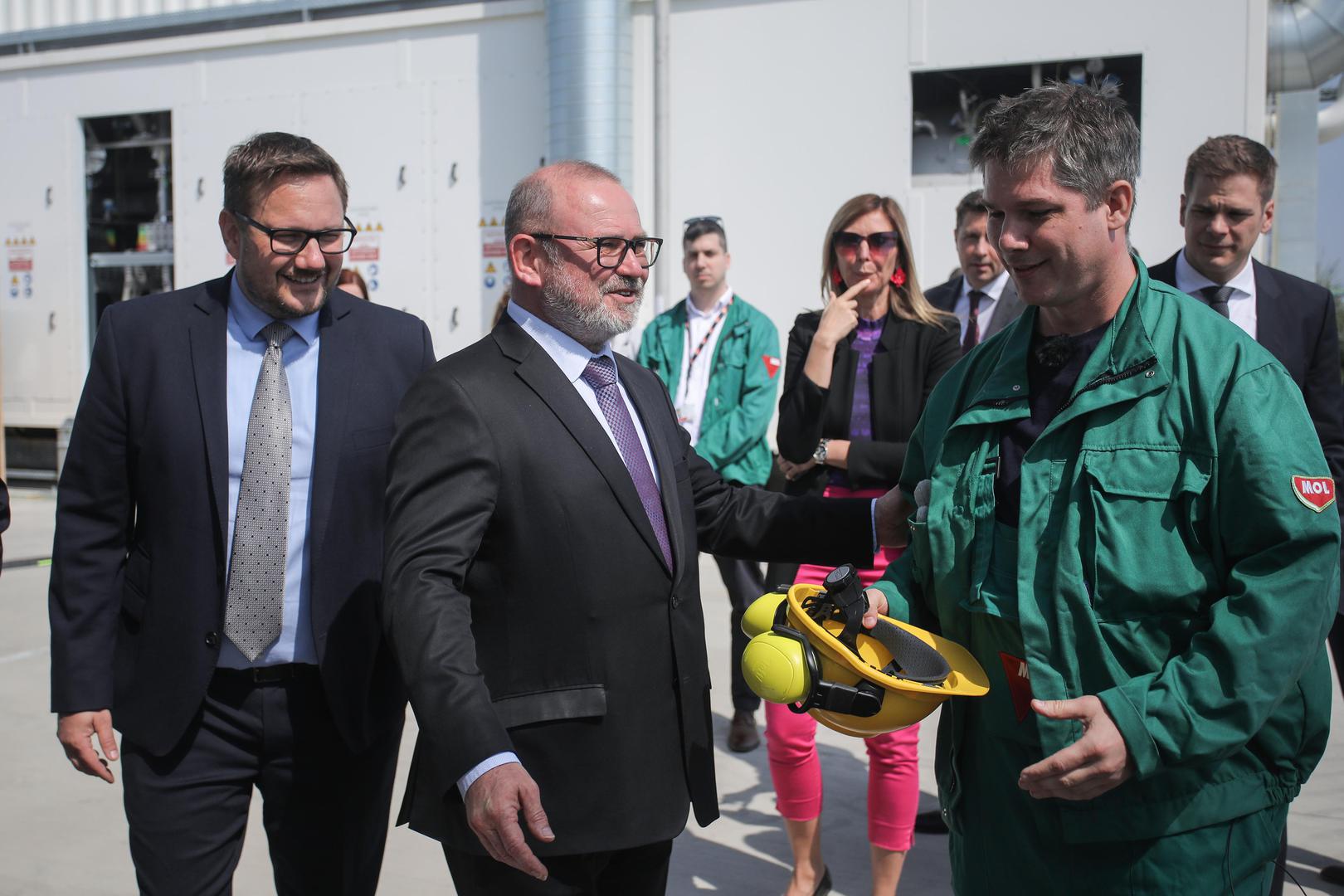 11.04.2024., Budimpesta -  INA-MOL grupa otvorila je prvo zeleno postrojenja za proizvodnju vodika. Bruno Forget, Plug Power.  Photo: Tomislav Miletic/PIXSELL