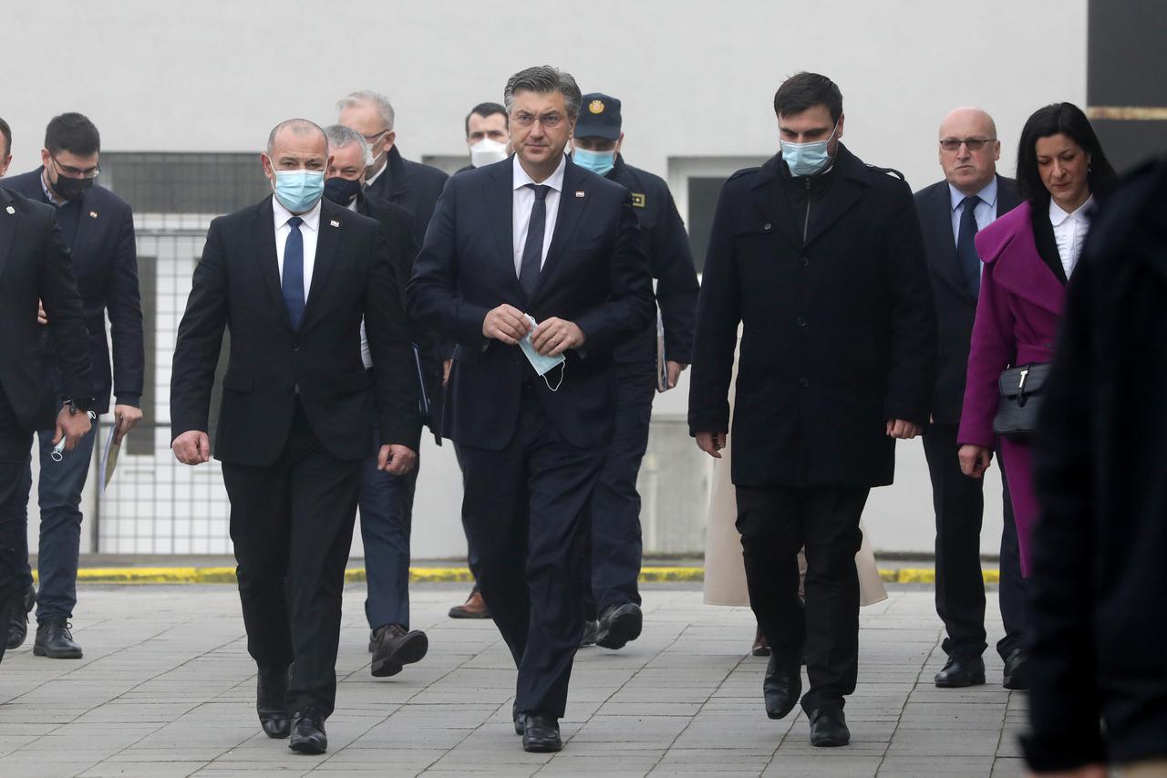 Petrinja: Sjednica Stožera civilne zaštite za otklanjanje posljedica katastrofe uzrokovane potresom