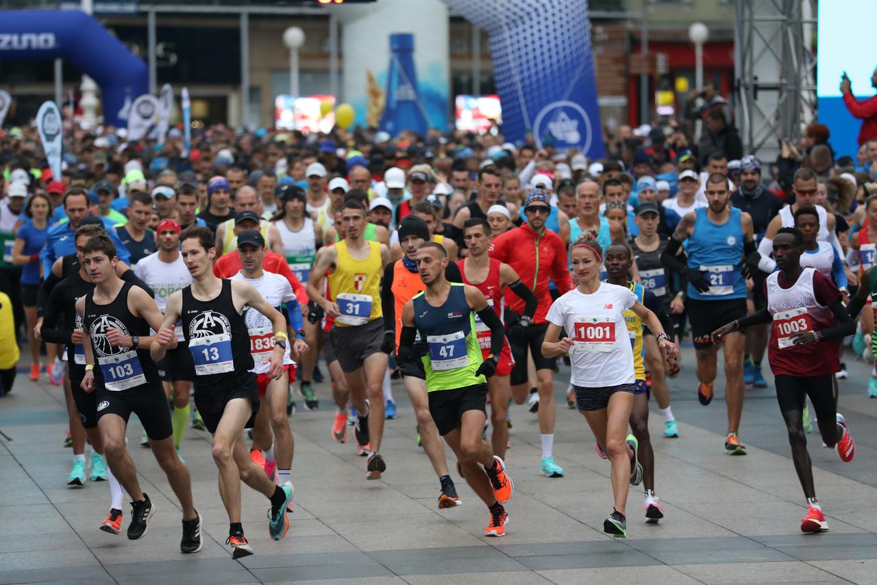 Zagreb: Na Trgu bana Josipa Jelačića startao 29. Zagrebački maraton