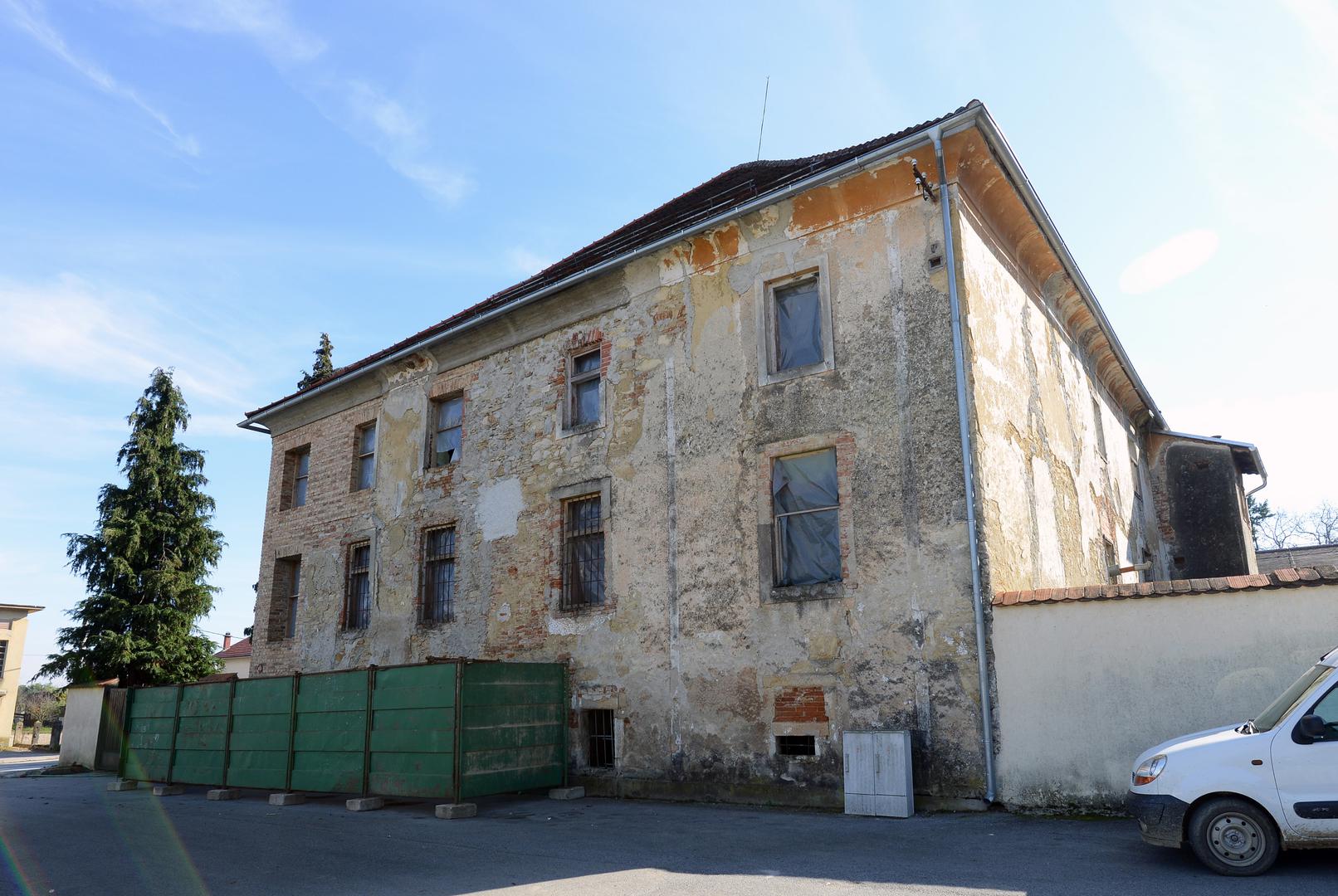 Jedan od dvoraca o kojima smo prijašnjih godina i pisali krenuo je u rekonstrukciju.
