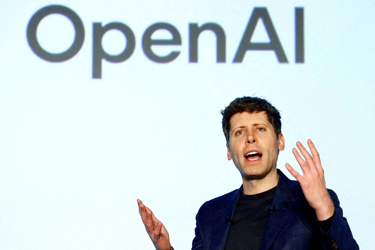 FILE PHOTO: FILE PHOTO: OpenAI CEO Sam Altman attends an event to pitch AI for businesses in Tokyo