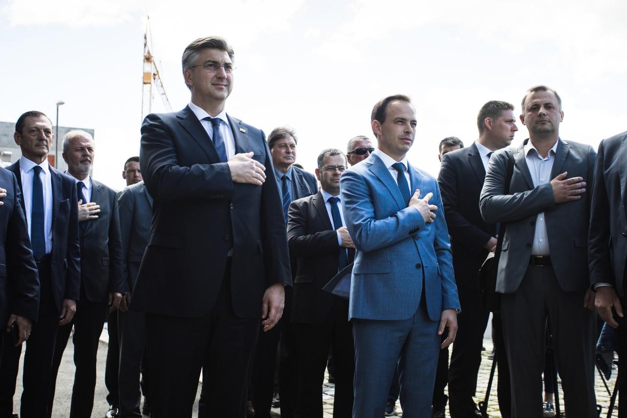 Zagreb: Premijer Plenković posjetio Javnu vatrogaasnu postrojbu