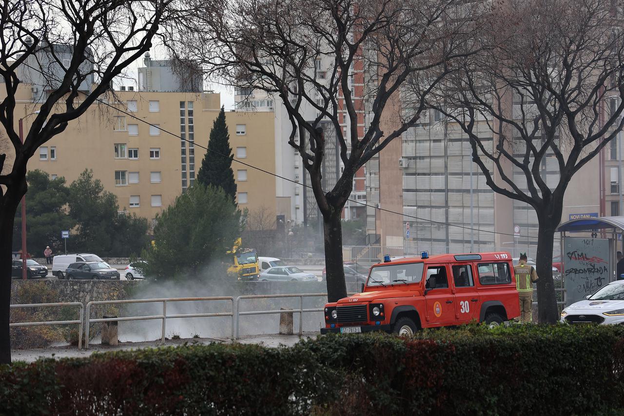 Split: Požar na napuštenom objektu u Poljičkoj ulici