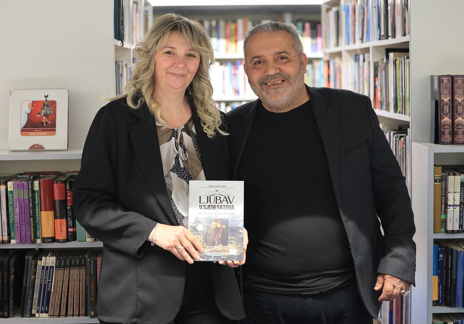 Zagreb: U čitaonici Bogdan Ogrizović održana promocija knjige Ljiljane Haidar Diab "Ljubav u sjeni ratova"