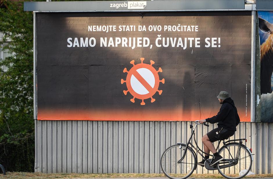 Zagreb: Plakati ilustratora Mirka Ilicća o koronavirusu