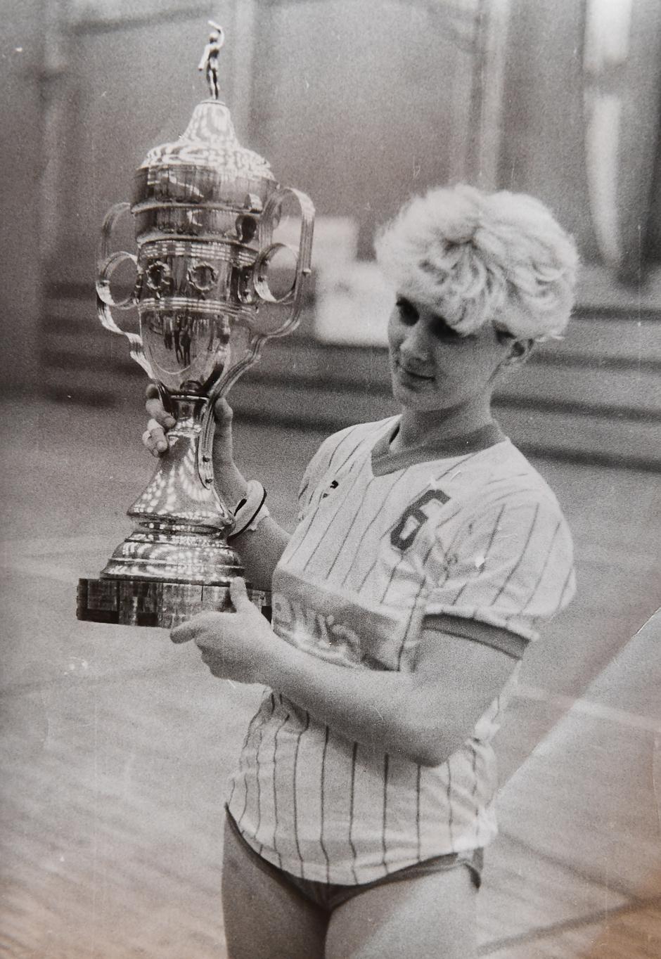 Beograd: Presnimke fotografija iz privatnog albuma Svetlane Cece Kitić