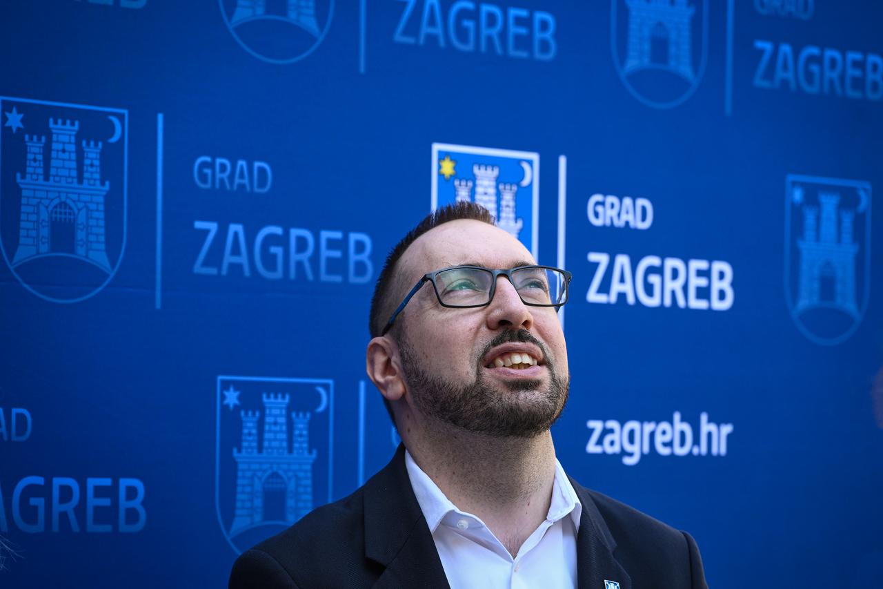 Zagreb: Gradonačelnik Tomašević predstavio novosti o projektu ozelenjivanja gradskih dvorišta